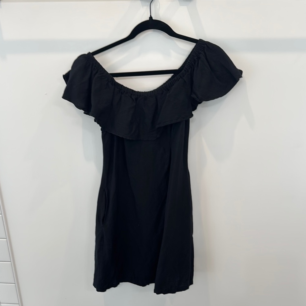 Tommy Bahama Mini Dress in Black with Elegant Design